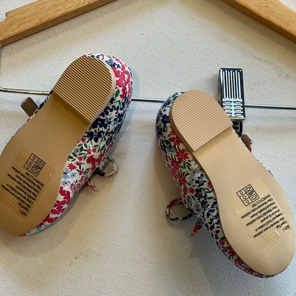 Janie And Jack Blue & Pink Floral Bow Flat - Picture 5 of 5